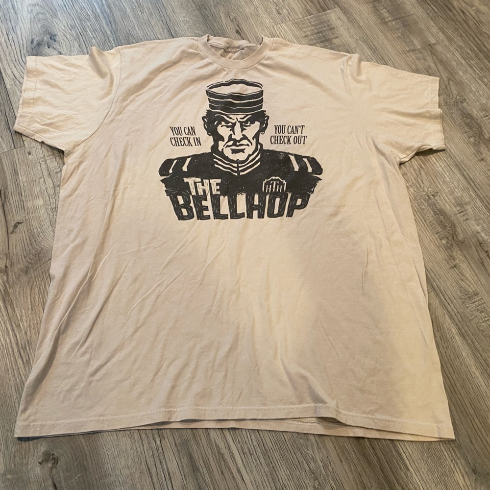 Disney Parks The Bellhop Size XXL Beige Short Sleeve T-Shirt Tower Of Terror - Picture 1 of 5